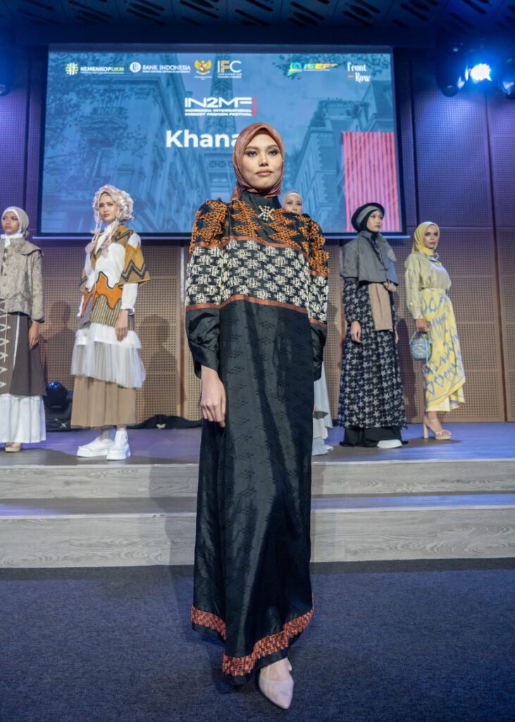 IN2MF in Paris Menghadirkan 8 Desainer & Jenama Modest Fashion Indonesia di Paris