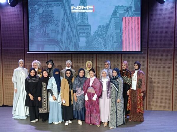ROAD TO IN2MF (INDONESIA INTERNATIONAL MODEST FASHION FESTIVAL) 2023 FRONT ROW PARIS