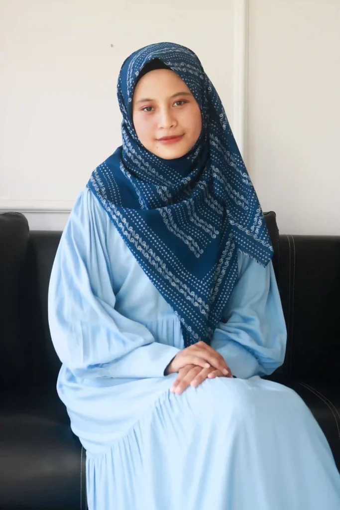 Inspirasi Gaya Busana Hijab Modis Biar Harimu Lebih Islami